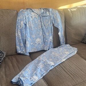 Roller Rabbit Light Blue and White  Pajama Set NWT